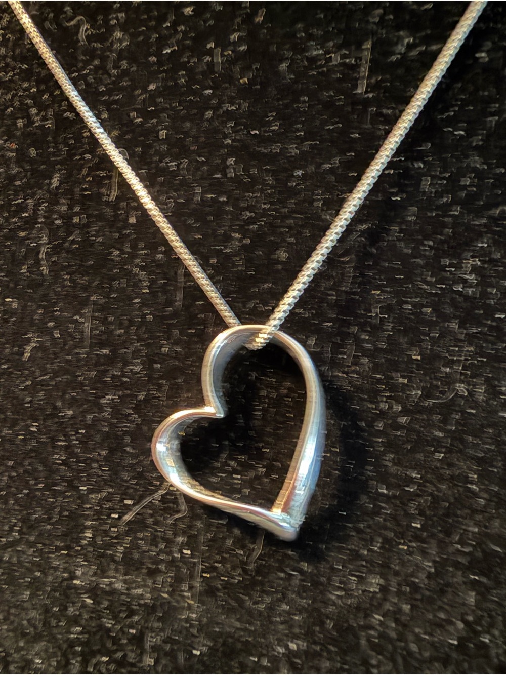 Sterling Floating Heart pendant and 18” chain